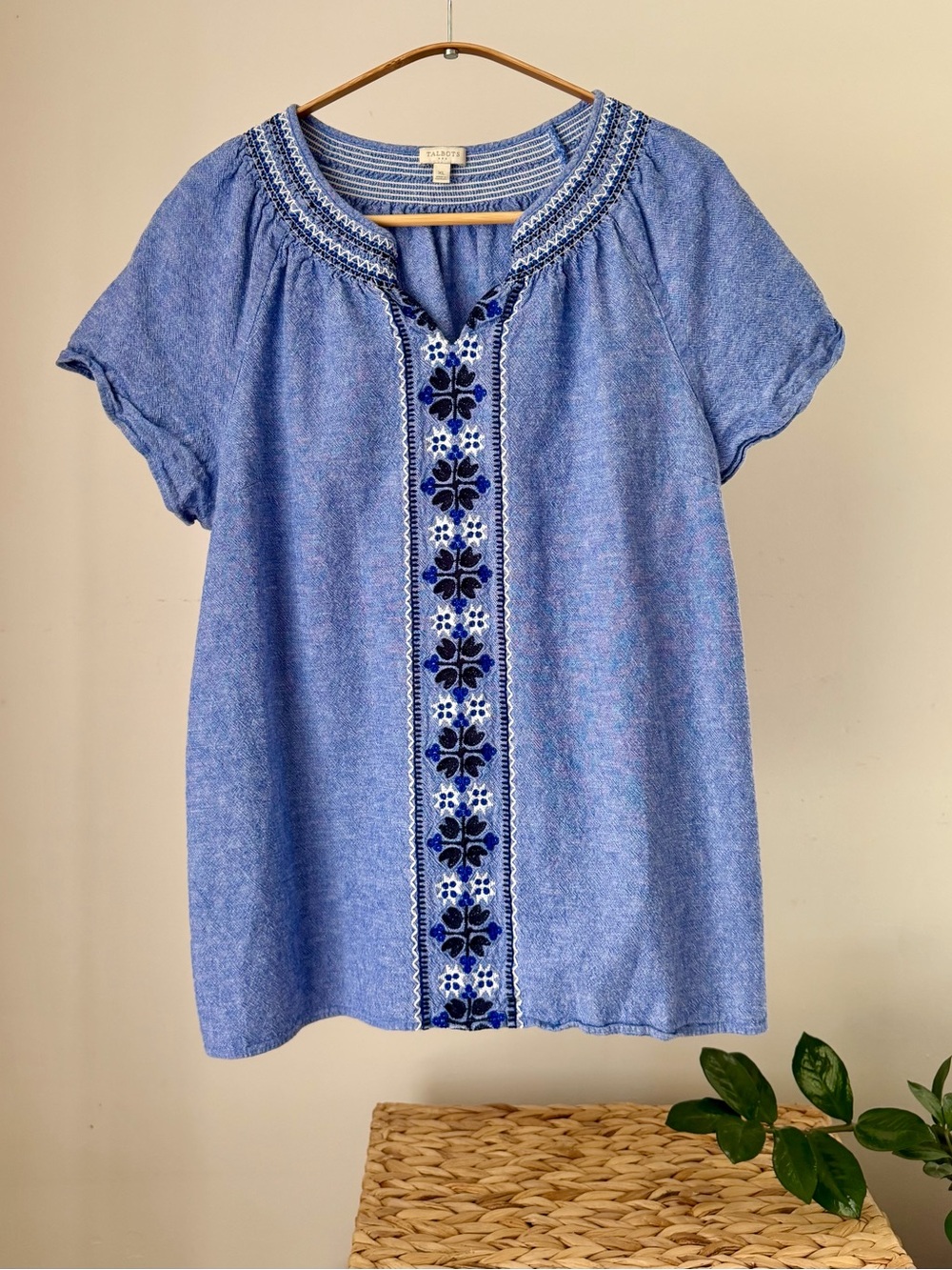 Women's TALBOTS Blue Smocked Peasant Top Shirt Embroidered Linen Blend Size XL